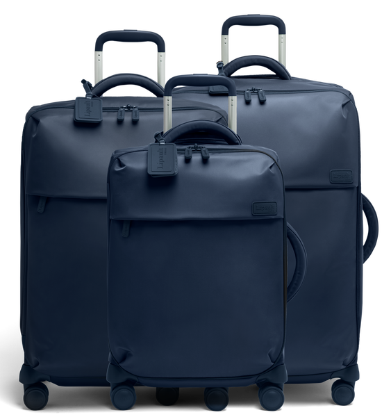 Set of 3 Plume Suitcases Set of 3 Plume Suitcases