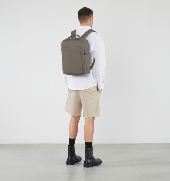 Lost In Berlin Mochila Pro 16"