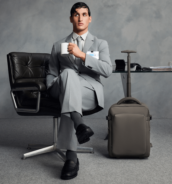Lost In Berlin Mochila Pro con ruedas 16" Lost In Berlin Mochila Pro con ruedas 16"