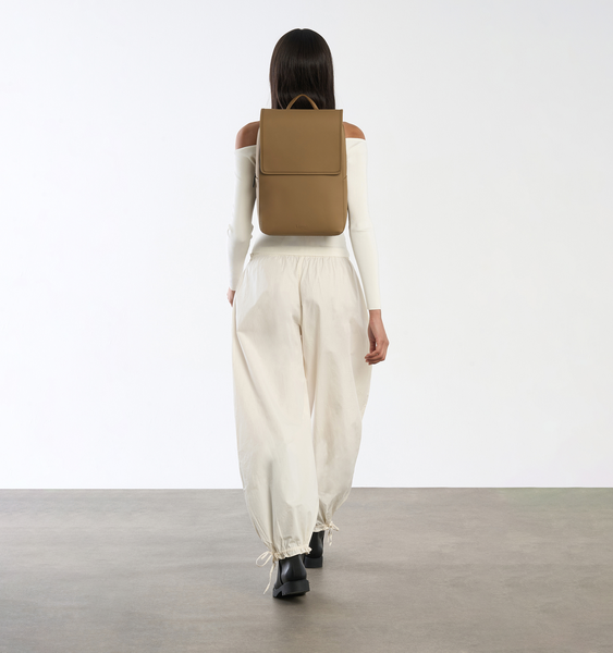 Lost In Berlin Mochila Square 15"